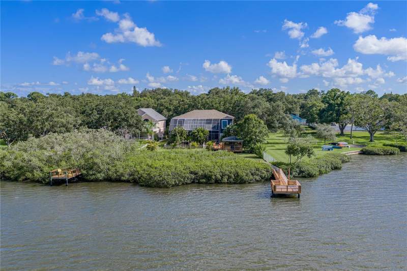 Bayfront Manor
