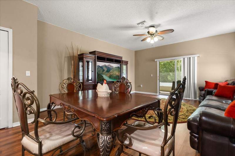 4 bedroom Single Family Residence at 2721 Walden Woods Drive, Whispering Woods Ph 1, Plant City — photo 4