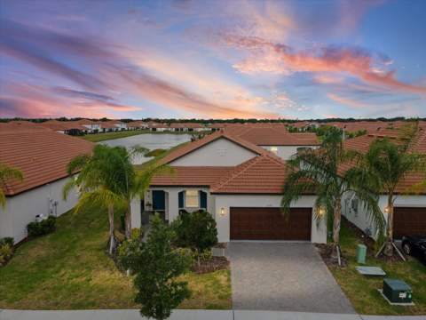 17127 Holly Well Avenue, Wimauma FL - photo 6 of 61