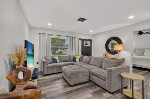 1435 Burning Tree Road, Tarpon Springs FL - photo 9 of 46