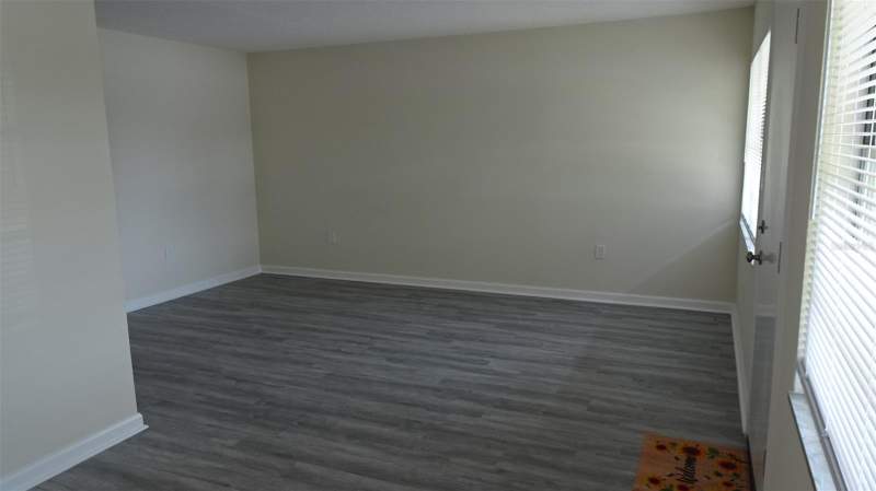 1 bedroom Condominium at 8100 Dr Martin Luther King Jr Street #105, Gateway Square Apts, St Petersburg — photo 3