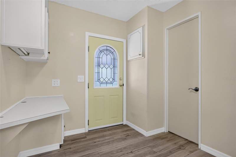 2 bedroom Manufactured Home at 501 La Playa Circle, La Casa Mhp Co-Op, North Port — photo 4