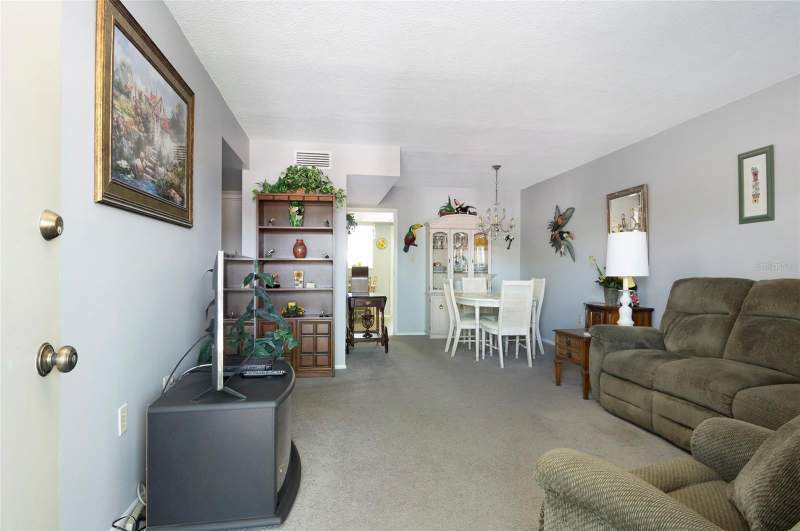 2 bedroom Condominium at 8101 11th Street #319, Gateway Square Apts, St Petersburg — photo 4