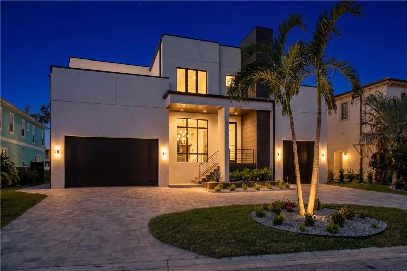 6 bedroom Single Family Residence at 5007 W San Miguel Street, Carol Shores, Tampa — photo 2