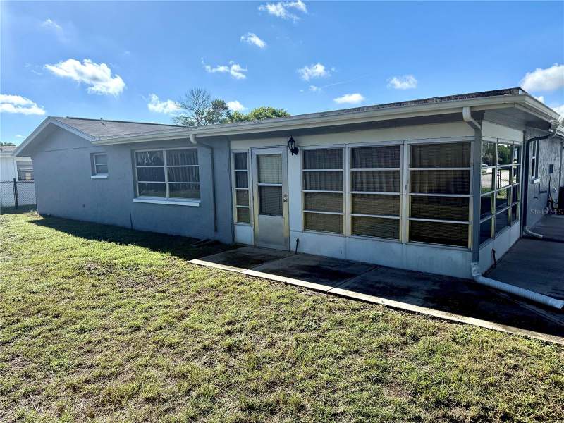 2 bedroom Single Family Residence at 7625 Embassy Boulevard, Regency Park, Port Richey — photo 4