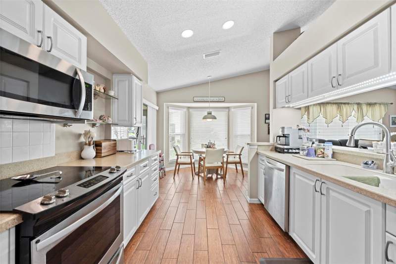 3 bedroom Single Family Residence at 2552 Crystal Lake Drive, Timber Pines, Spring Hill — photo 3