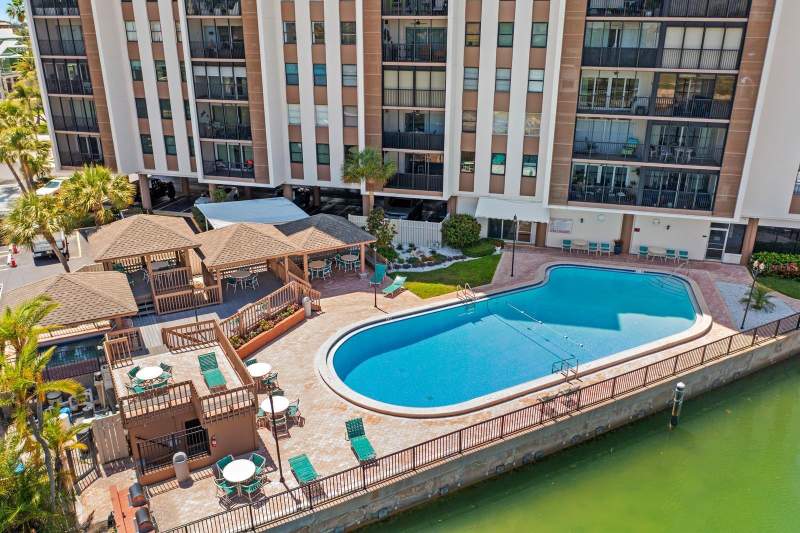 2 bedroom Condominium at 10355 Paradise Boulevard #512, Paradise Island Towers Condo, Treasure Island — photo 4