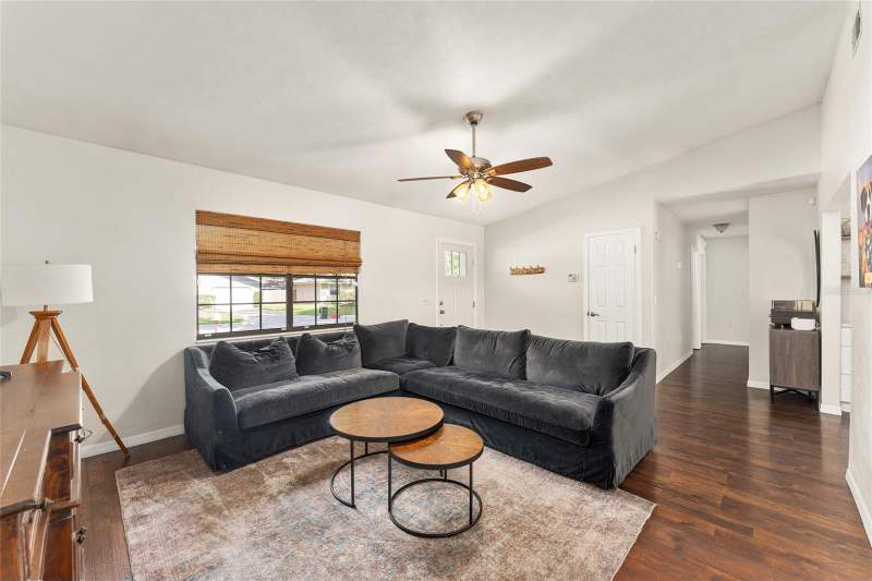 3 bedroom Single Family Residence at 4321 NW 20th Street, Vastavia, Gainesville — photo 4