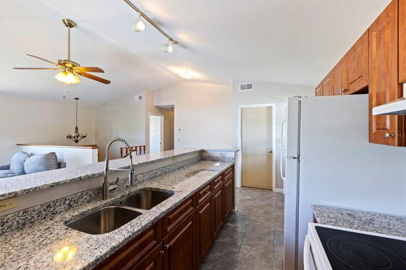 3 bedroom Single Family Residence at 334 Crosswinds Drive, Baywood Village, Palm Harbor — photo 3