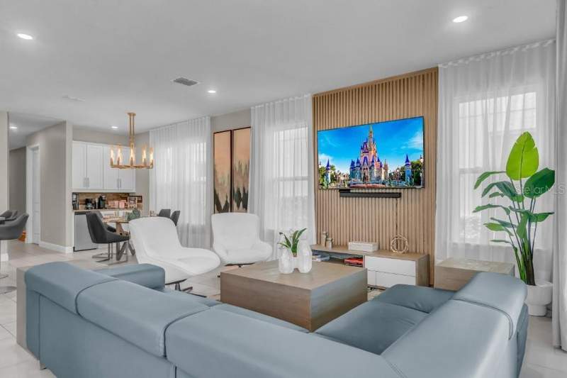 6 bedroom Single Family Residence at 1117 Castle Pines Court, Reunion West Village 3A, Reunion — photo 4