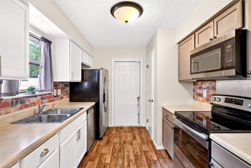 3 bedroom Single Family Residence at 27 Cedar Trace, Silver Spgs Shores Un 09, Ocala — photo 4