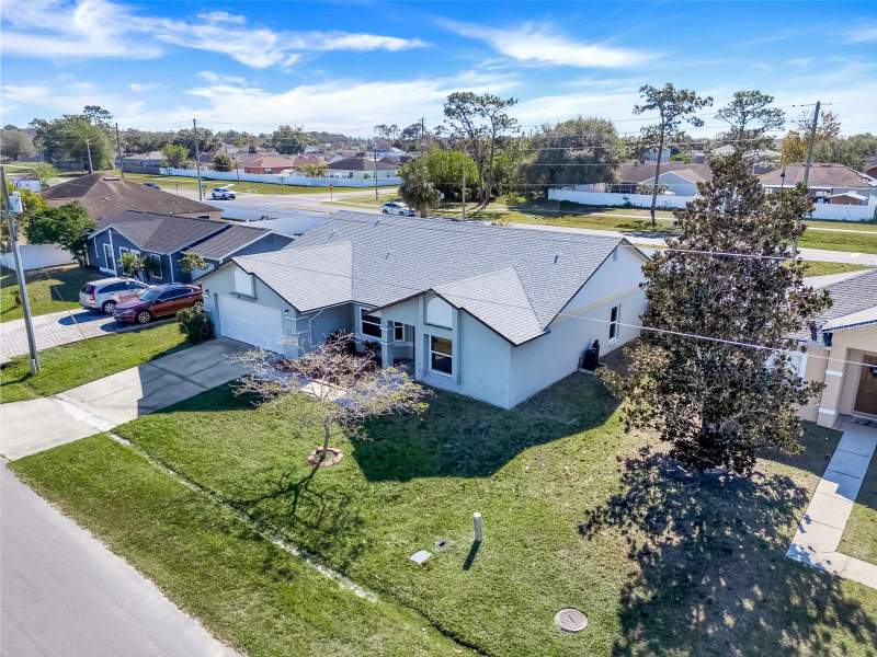 4 bedroom Single Family Residence at 105 Dorchester Court, Poinciana Village 2 Nbhd 1, Kissimmee — photo 5