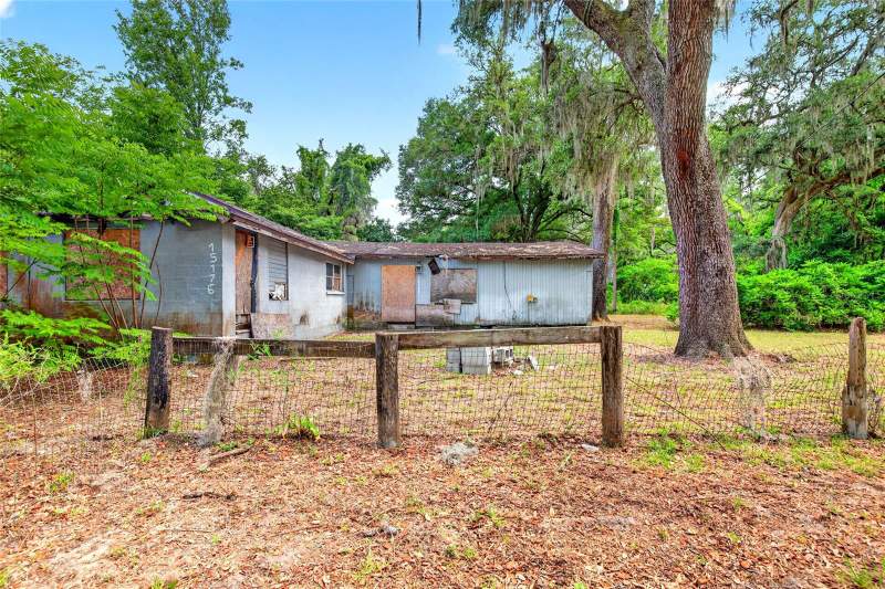 3 bedroom Single Family Residence at 15176 NE 154th Lane, Ocklawaha River Estate, Fort Mc Coy — photo 2