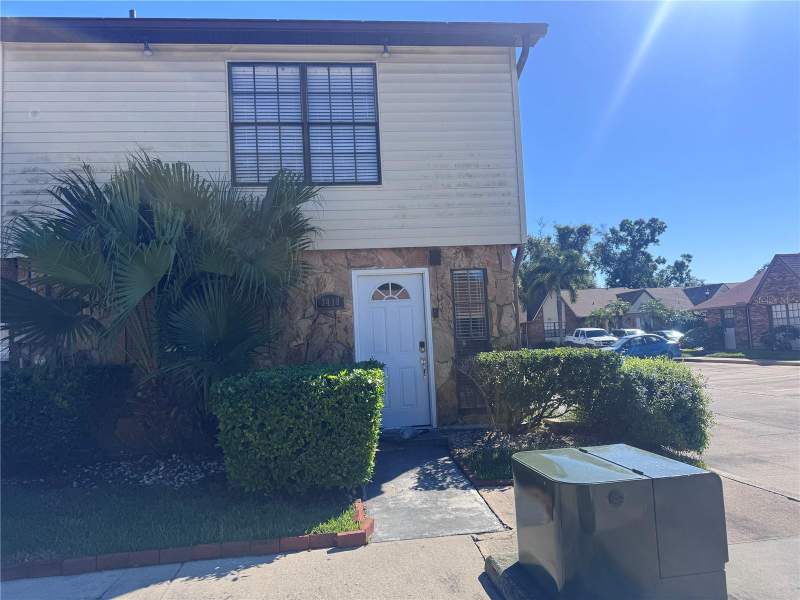 2 bedroom Townhouse at 3418 Sunrise Villas Court, Sunrise Villas Of Tampa, Tampa — photo 2