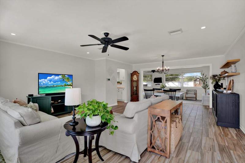 2 bedroom Single Family Residence at 1858 Peaceful Lane, Leisure Acres, Largo — photo 4