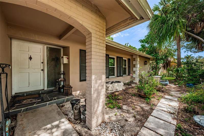 4 bedroom Single Family Residence at 5230 Venetian Boulevard, Shore Acres Pt Rep Of 2nd Rep Of Venice SE, St Petersburg — photo 3