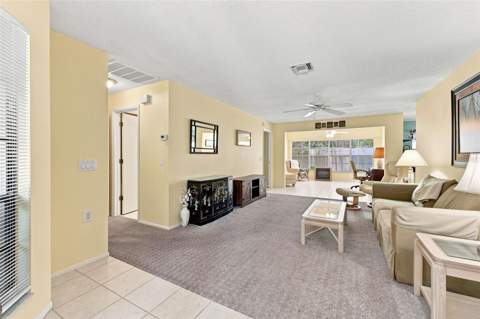 6695 Pin Oak Court, Spring Hill FL - photo 12 of 35