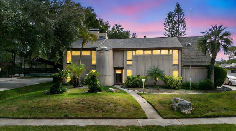 6 bedroom Single Family Residence at 4404 Old Orchard Drive, Carrollwood Village Sec 1, Tampa — photo 5