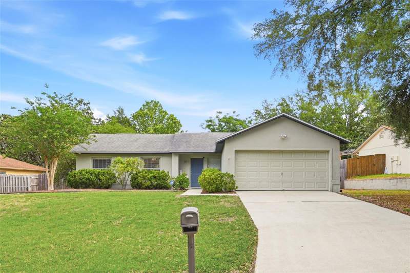 3 bedroom Single Family Residence at 10618 Lake Ralph Drive, Lake Crescent Pines Sub, Clermont — photo 2