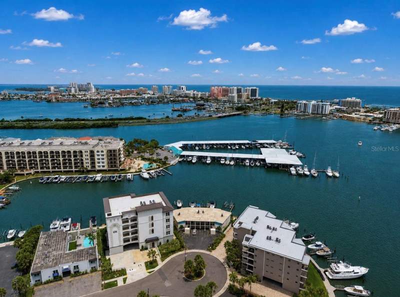 2 bedroom Condominium at 205 DOLPHIN POINT #4, DOLPHIN POINT CONDO, CLEARWATER BEACH — photo 5