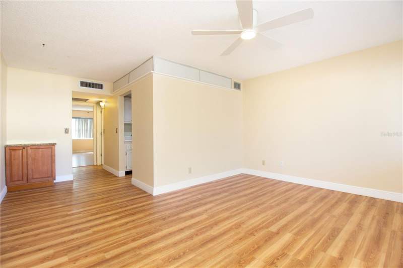 1 bedroom Condominium at 1235 S Highland Avenue #4-207, Kalmia Condo, Clearwater — photo 4