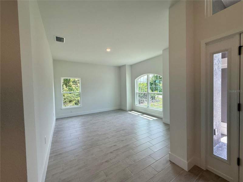 4 bedroom Single Family Residence at 15585 Aldama Circle, Port Charlotte Sec 082, Port Charlotte — photo 5