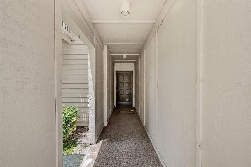 2 bedroom Townhouse at 6435 92nd Place #902, Lake Forest Condo, Pinellas Park — photo 2