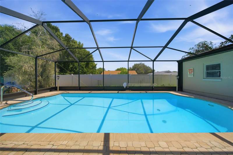 5 bedroom Single Family Residence at 1403 Garden Avenue, Sunset Hills 4th Add, Tarpon Springs — photo 3