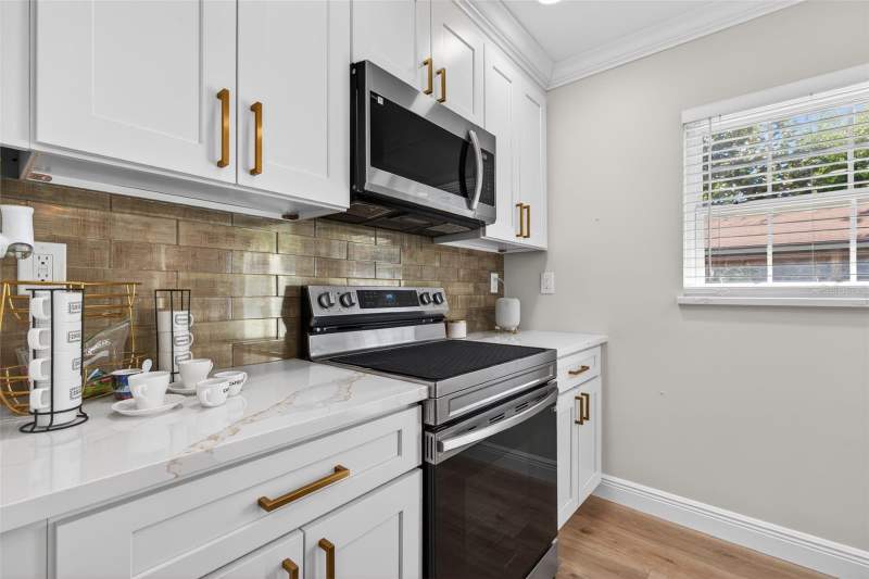 3 bedroom Single Family Residence at 4420 Pompano Drive, Lewis Island Sec 1, St Petersburg — photo 4