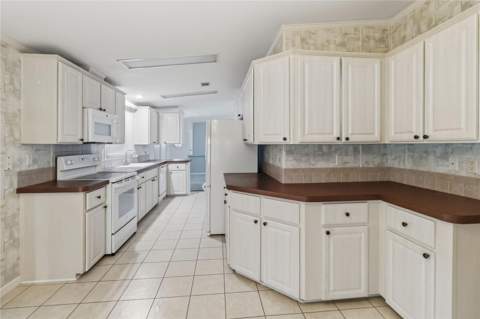 2484 Longpine Lane, St Cloud FL - photo 16 of 50