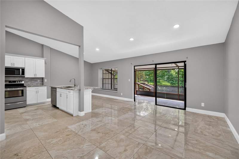 2 bedroom Townhouse at 4004 Shoreside Circle, Carrollwood Sprgs Cluster Hms, Tampa — photo 3