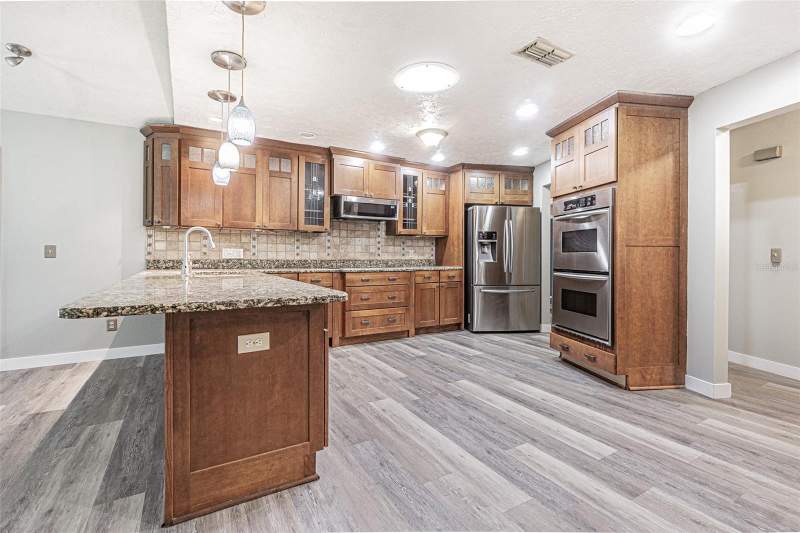 4 bedroom Single Family Residence at 701 Orchis Way, Timber Pond Sub Unit 1, Brandon — photo 5