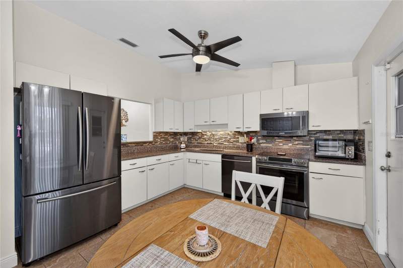 3 bedroom Single Family Residence at 6449 Avocado Drive, Indian Lake Estates, Indian Lake Estates — photo 3