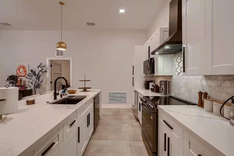 5 bedroom Single Family Residence at 13509 Park Boulevard, Pinellas Groves, Seminole — photo 5