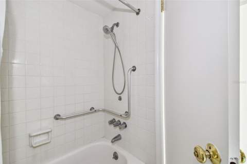5095 Bay Street #103, St Petersburg FL - photo 15 of 27