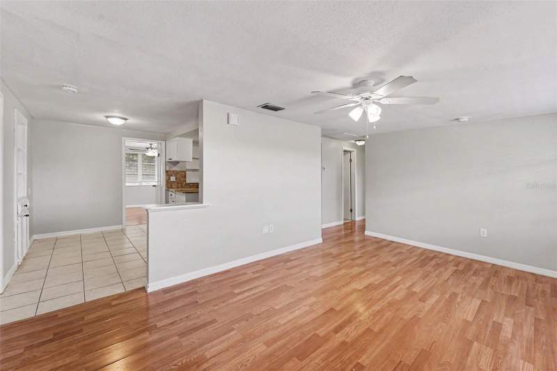 3 bedroom Single Family Residence at 7520 Camelot Road, Holiday Hill Estates, Port Richey — photo 4