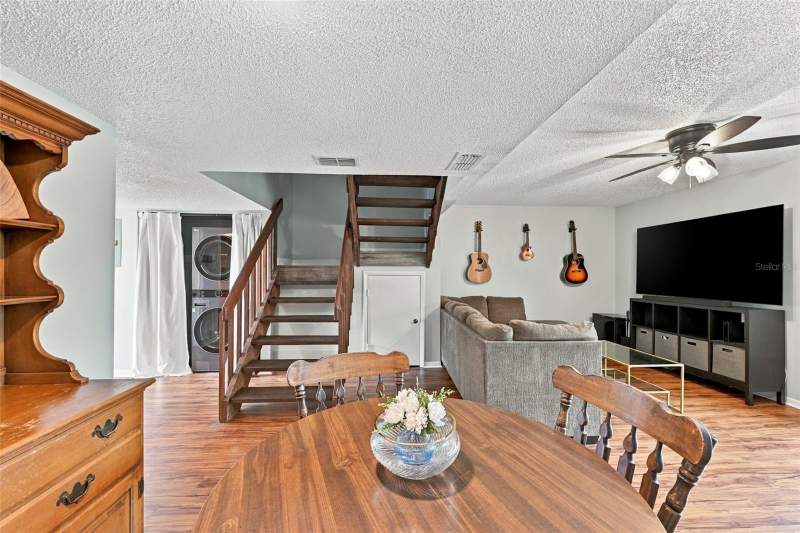 2 bedroom Townhouse at 1514 Chateaux De Ville Court, Chateaux De Ville, Clearwater — photo 5