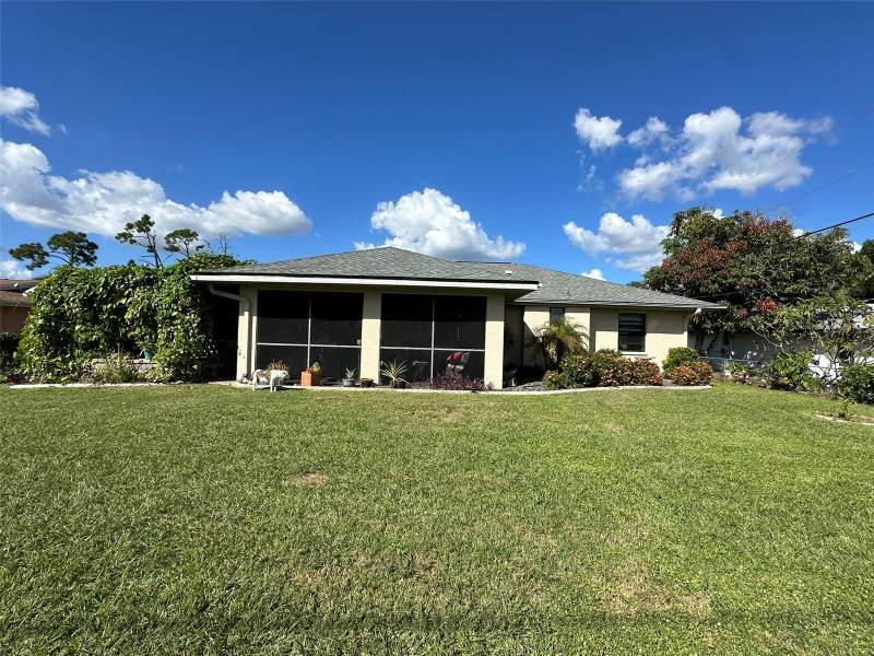 3 bedroom Single Family Residence at 22271 Buffalo Avenue, Port Charlotte Sec 007, Port Charlotte — photo 3