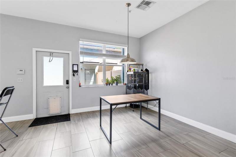 3 bedroom Townhouse at 6187 Chapledale Drive, Lee Vista Square, Orlando — photo 5