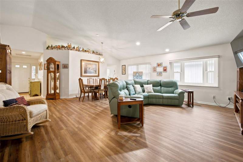 2 bedroom Single Family Residence at 9201 SW 91st Circle, On Top Of The World, Ocala — photo 2