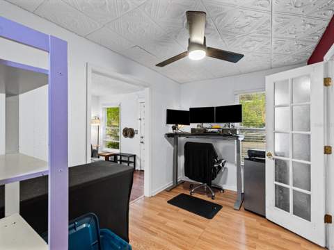 910 E Eskimo Avenue, Tampa FL - photo 10 of 55