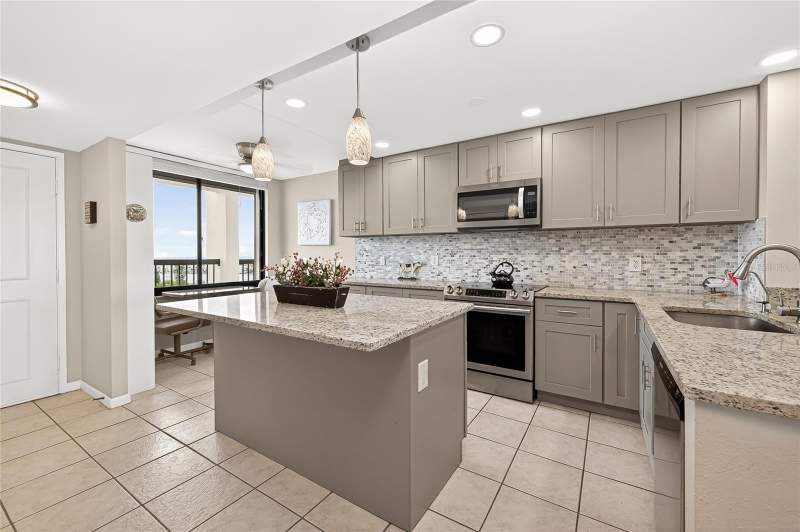 2 bedroom Condominium at 9425 Blind Pass Road #1103, Constellation The Condo, St Pete Beach — photo 4