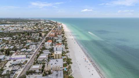 1500 Gulf Boulevard #204B, Indian Rocks Beach FL - photo 10 of 33