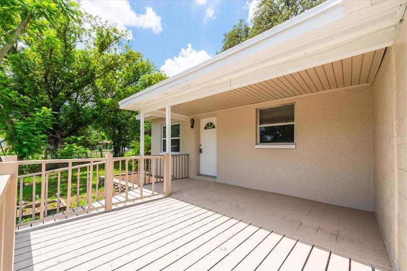 4 bedroom Single Family Residence at 1808 S Club Court, Tampa Overlook, Tampa — photo 2