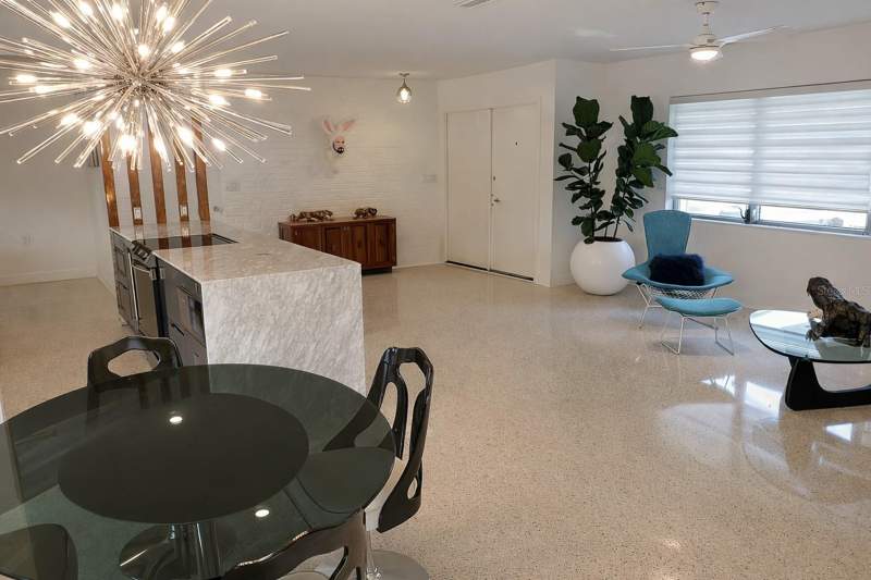 4 bedroom Single Family Residence at 1901 Upper Cove Terrace, Coral Cove, Sarasota — photo 5