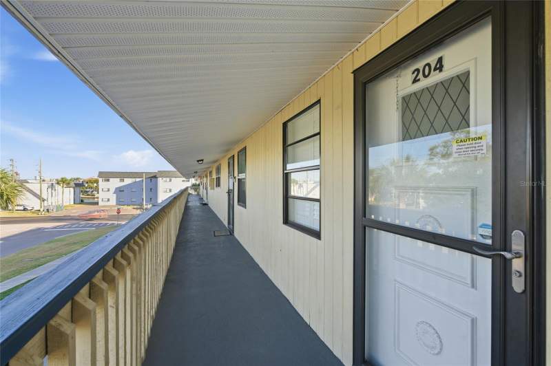 2 bedroom Condominium at 11650 Capri Circle #204, Tides Of Capri West Condo, Treasure Island — photo 4