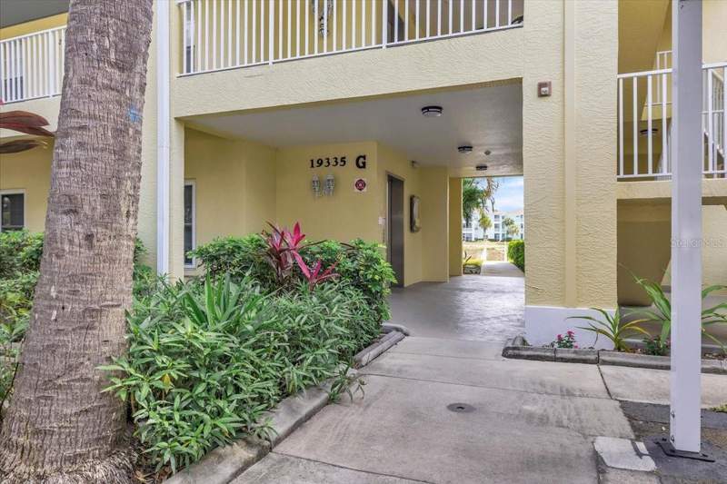 3 bedroom Condominium at 19335 Water Oak Drive #301, Waterside Club I At Heritage Oak Park, Port Charlotte — photo 3