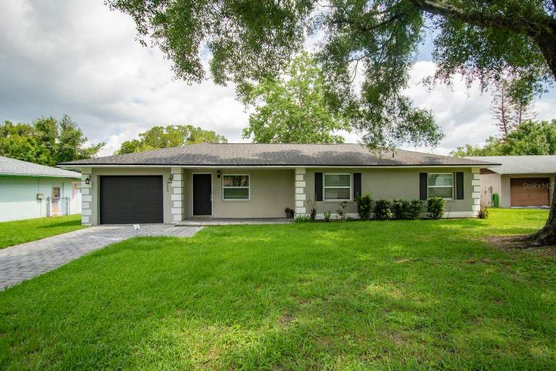 3 bedroom Single Family Residence at 2040 WOODBRIAR LOOP, MEADOWS, LAKELAND — photo 1