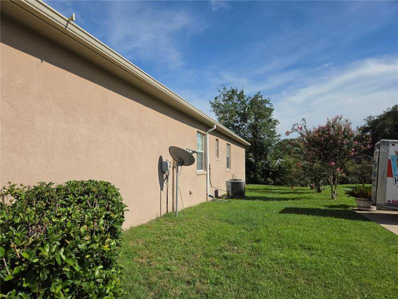 4 bedroom Single Family Residence at 7957 SW 103rd Loop, Hidden Lake Unit IV, Ocala — photo 5