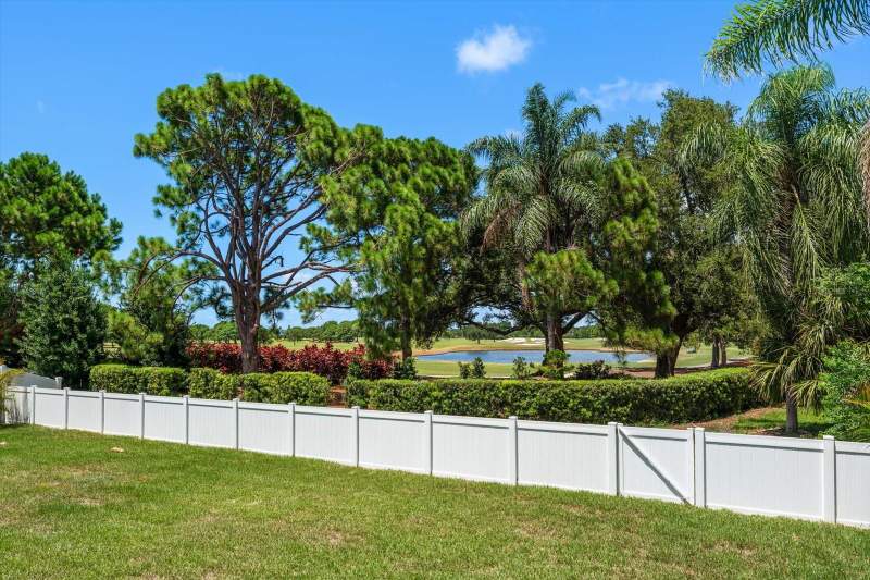 4 bedroom Single Family Residence at 668 Mehlenbacher Road, Belleair Estates 4th Add, Belleair — photo 3